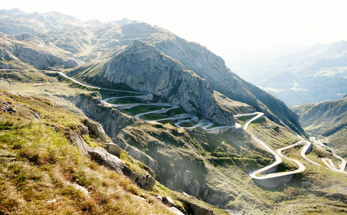 Mercedes Gotthard Pass