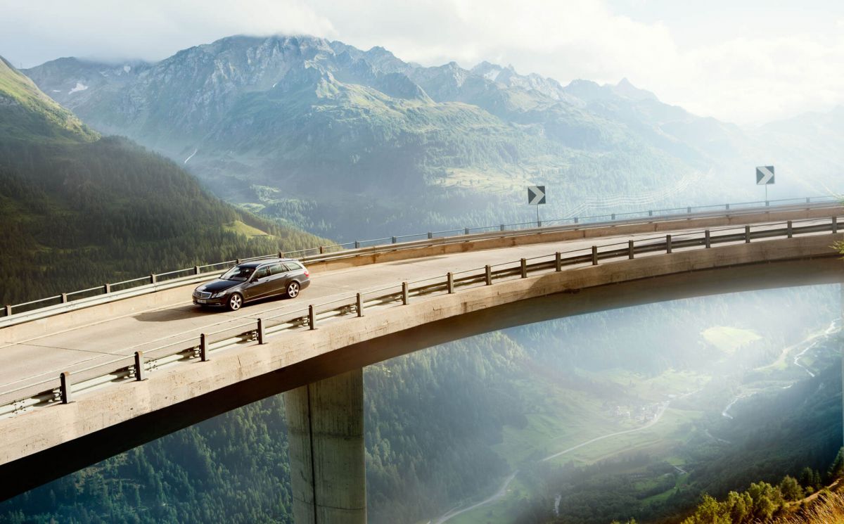 Mercedes Gotthard Pass