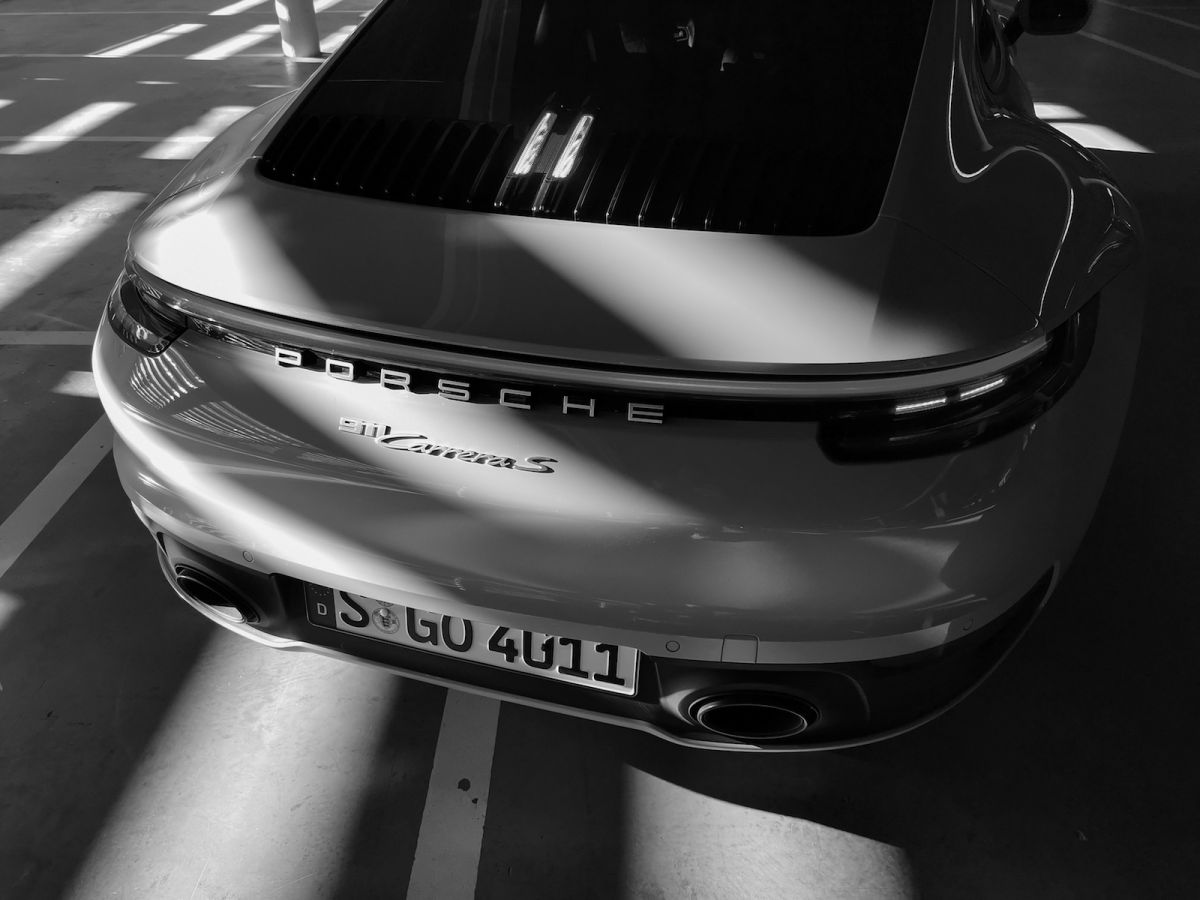 Porsche 911 - Huawei